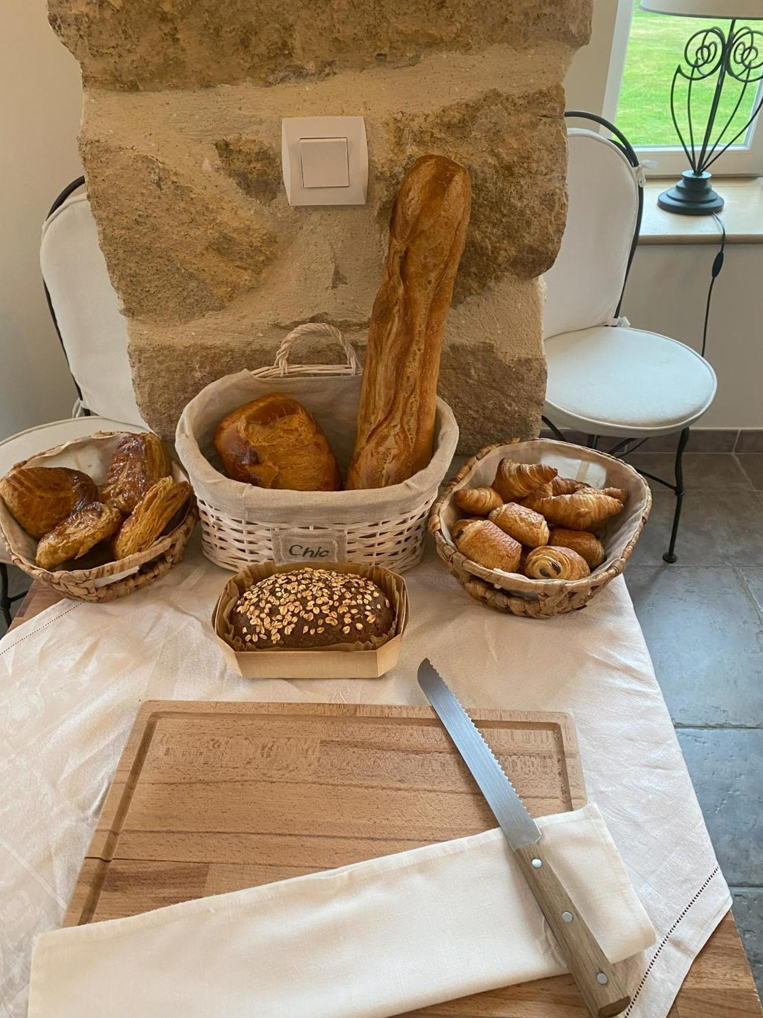 Au Château La Lucerne-d'Outremer Ngoại thất bức ảnh